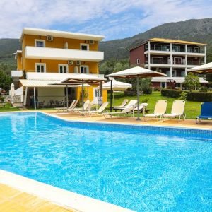 Appartementen Cris & Georgia (deel Aristidis Garden) in Griekenland